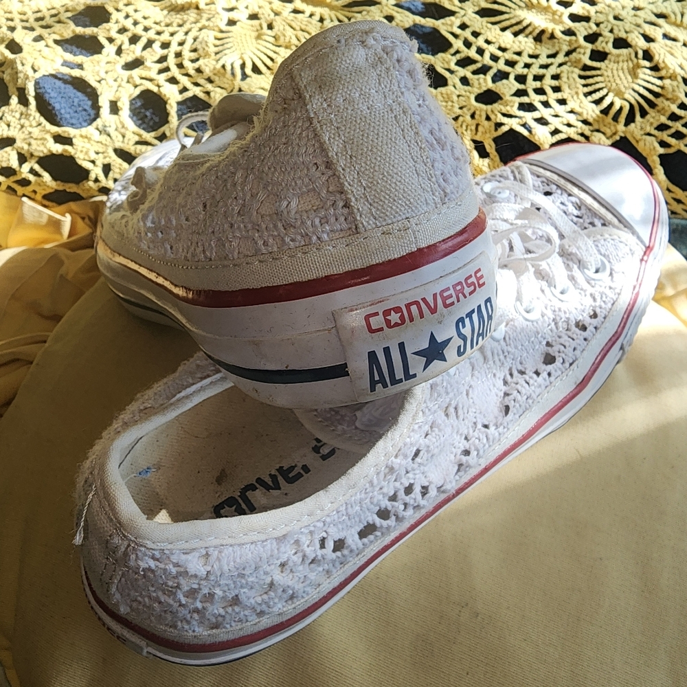 Womens crochet converse